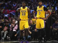 洛杉矶湖人NBA击败金州勇士詹姆斯关键突破(2021年10月20日 洛杉矶湖人 vs 金州勇士高清直播)