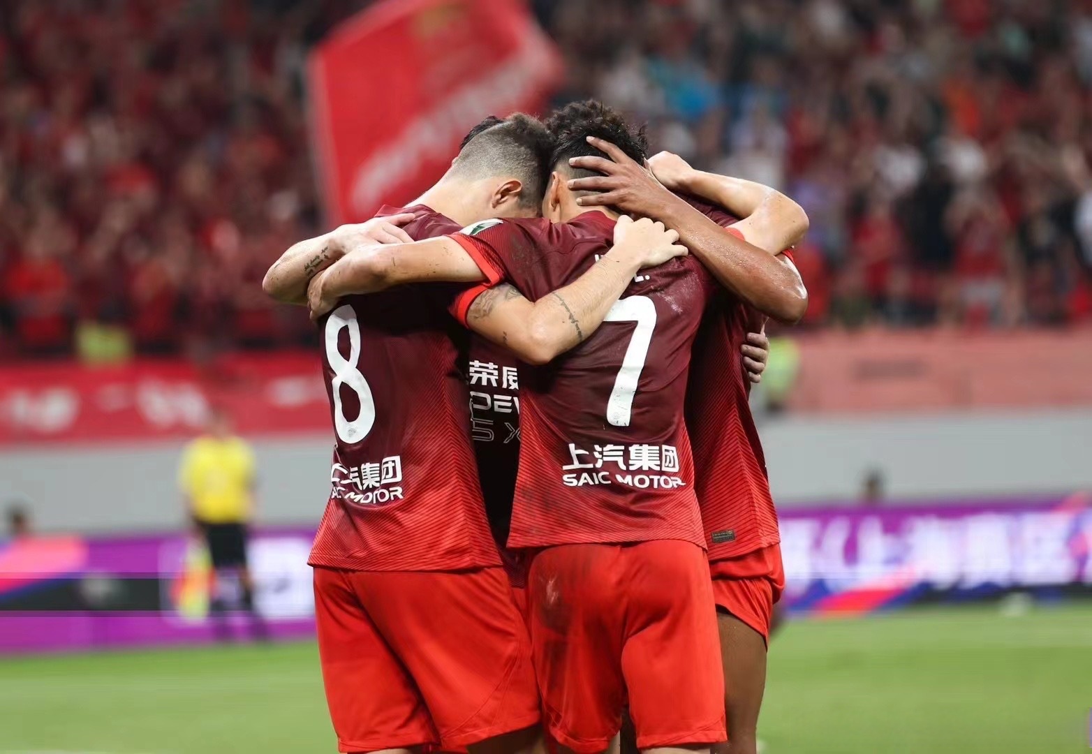 英雄联盟竞猜_上海海港击败成都蓉城，中超榜首位置更加稳固的简单介绍