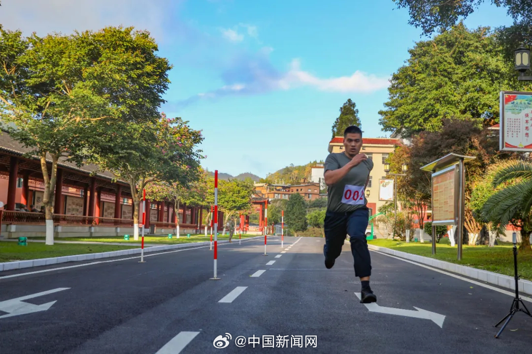 英雄联盟下注_包含体能与战术并行推进，冲刺阶段蓄势待发的词条